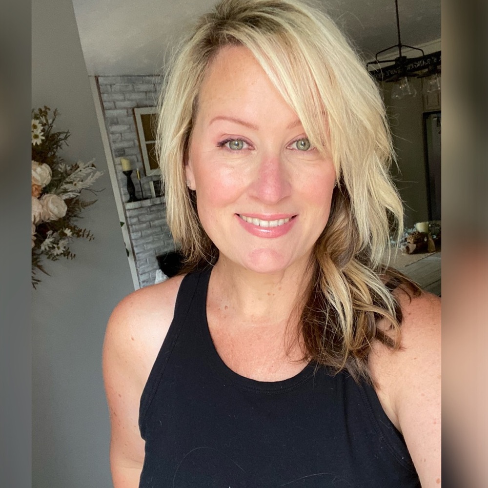 Meet your posher, Tina!